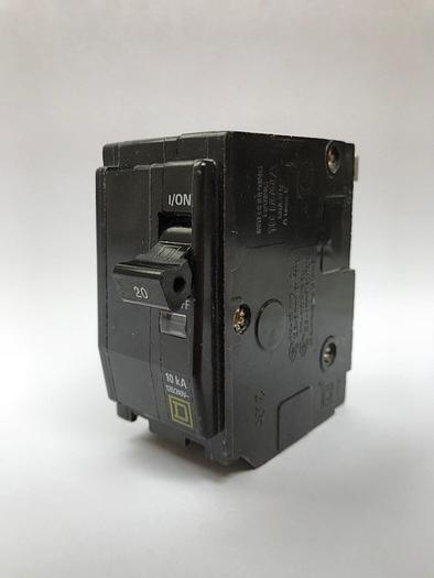 Used QO220 Square D 20 Amp 120/240V Plug In Circuit Breaker Type QO 785901400363