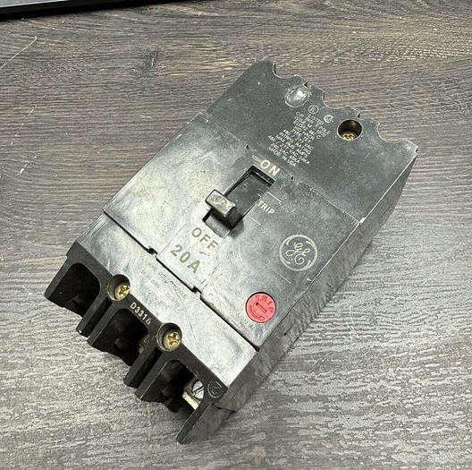 Used TEY320 GE 20 Amp 480V 3 Pole Bolt On Circuit Breaker