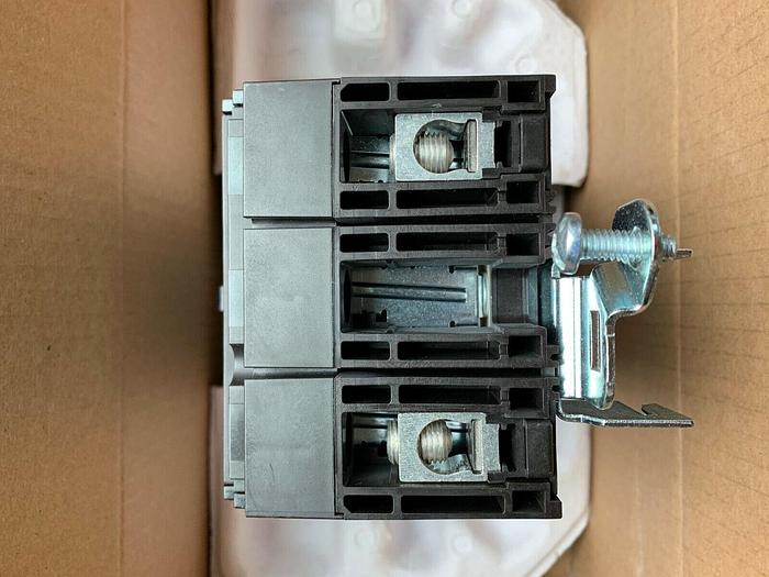 HJA260152 Square D 15 Amp 600V 2 Pole A&C Phase I-Line Circuit Breaker HJA