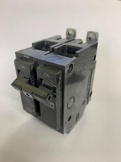 Used THQB2140 GE 40 Amp 240V 2 Pole Bolt On Circuit Breaker
