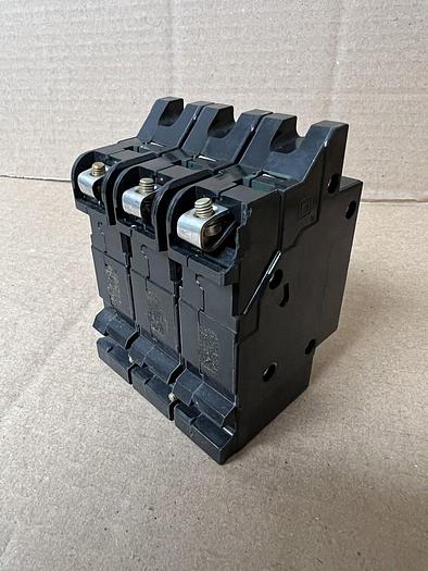 EHB34080 Square D 80 Amp 480V 3 Pole Bolt On Circuit Breaker New in Box Chipped