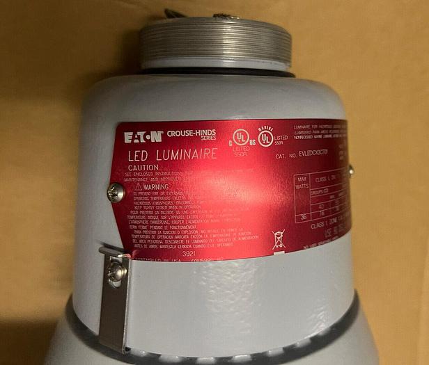 Used EVLEDCX3C701 EATON Crouse Hinds LED Luminaire  100-277 Vac, 30W New In Box