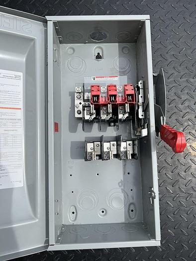 Used HF323N Siemens 100 Amp 240V 3 Pole 4W Nema 1 Indoor Fusible Disconnect Switch