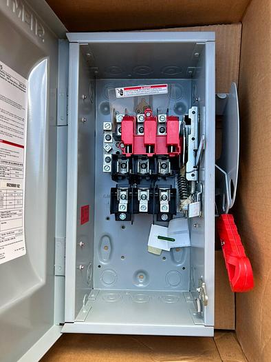 HF321N Siemens 30 Amp 240V 3P 4W Fusible Nema 1 Indoor Rated New