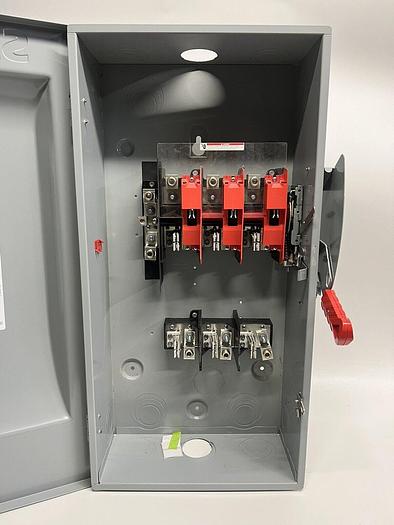 Used Up To 7: HF364N Siemens 200 Amp 600V 3P 4W Fusible Indoor Disconnect Switch