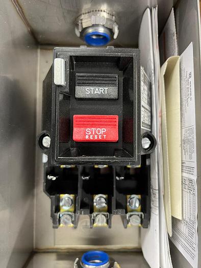 2510MBW12 Square D Manual Motor Starter Size M-0 Stainless Steel New