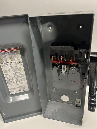 Used HU363 Square D 100 Amp 600V 3 Pole Non Fusible Nema 1 Indoor Disconnect Switch