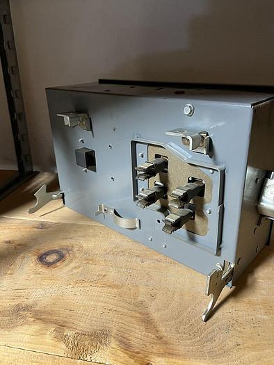 CP2HD462 Cutler Hammer 60 Amp 600V 3 Pole 4 Wire Bus Plug Switch New