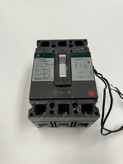 Used TED134100WLST1 GE 100 Amp 480V 3 Pole 120V Shunt Trip Type TED Feed Through Lugs