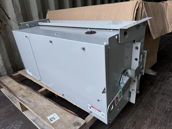 SLLCS466000LXD6 Siemens 600 Amp 600V Sentron Series 3P4W Bus Plug IP40 HG New