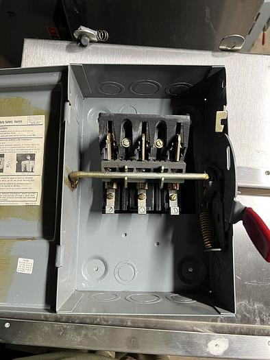 HU361 Westinghouse 30 Amp 600V 3P Non Fused Indoor Disconnect