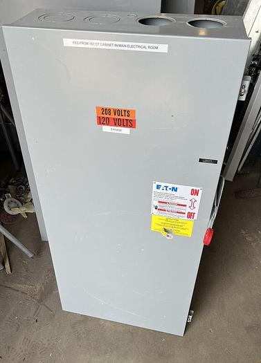 Used DG326NGK Cutler Hammer 600 Amp 240V 3P 4W Fusible Indoor Disconnect Switch
