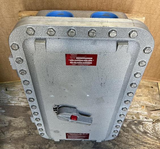 XCBEN4 ADALET Explosion Proof Enclosure 400 Amp Susol TS400HU Circuit Breaker