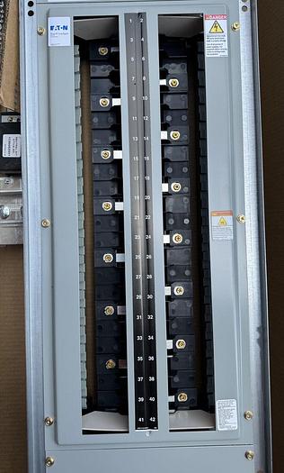 400 Amp Main Lug Only Eaton Cutler Hammer PRL2X 42 Circuit 480/277V Panelboard