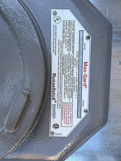 Russellstoll DBRE340403000 Max-Guard 30 Amp 480V Explosion Proof Receptacle New