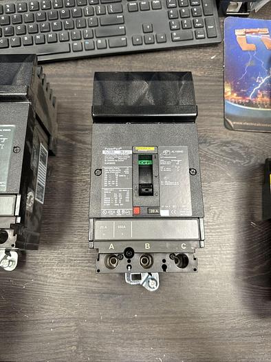 HJA36020 Square D 20 Amp 600V 3 Pole I-Line Plug In Circuit Breaker HJA New 785901600947