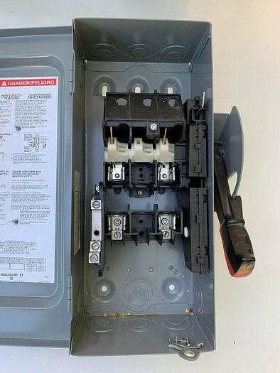 Used H222N Square D 60 Amp 240V 2 Pole 3 Wire Neutral Fusible Nema 1 Fused