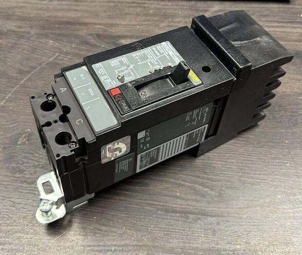 HDA260202 Square D 20 Amp 600V 2 Pole 18KA@480V I-Line Circuit Breaker New Flaw