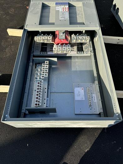 ABB 800 Amp Main Lug Only Panel board 480/277V 3P4W Nema 1 Indoor IN1608BL3H1