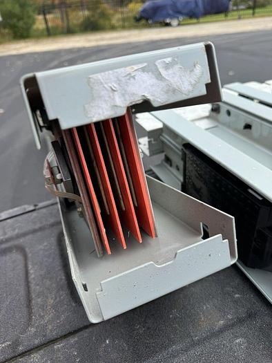 GE P3HA10SLI10 1000 Amp 600V 3 Phase 3 Wire Plug In Bus Duct New Busway