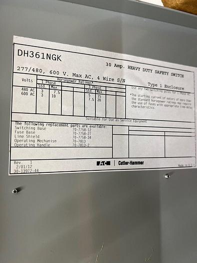 DH361NGK Cutler Hammer 30 Amp 600V 3P 4W Fusible Nema 1 Indoor Disconnect Switch