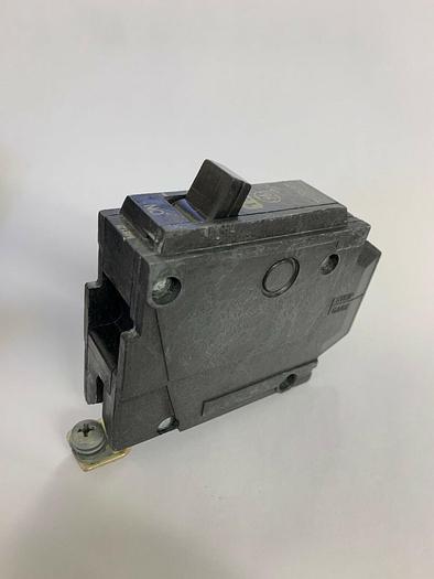 TXQB1115 GE 15 Amp 120V Single Pole 65K Rated Bolt On Circuit Breaker New