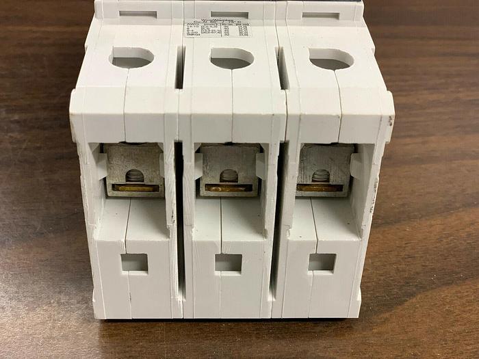 Used HGB3B020 Siemens 20 Amp 600V 3 Pole Bolt On Circuit Breaker 35K Rated 887621219772