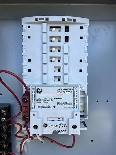 Used GE CR460B Lighting Contactor Complete with GE 460XE1D Enclosure Hand Off Auto