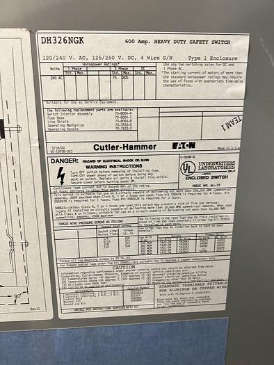 Used DH326NGK Cutler Hammer 600 Amp 240V 3P 4W Fusible Indoor Disconnect  Switch