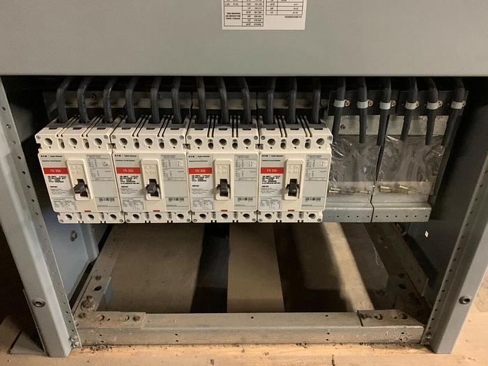 Cutler Hammer 2000 Amp 480V 3P 4W 7 Jaw Meter Socket Section Switchgear Metering