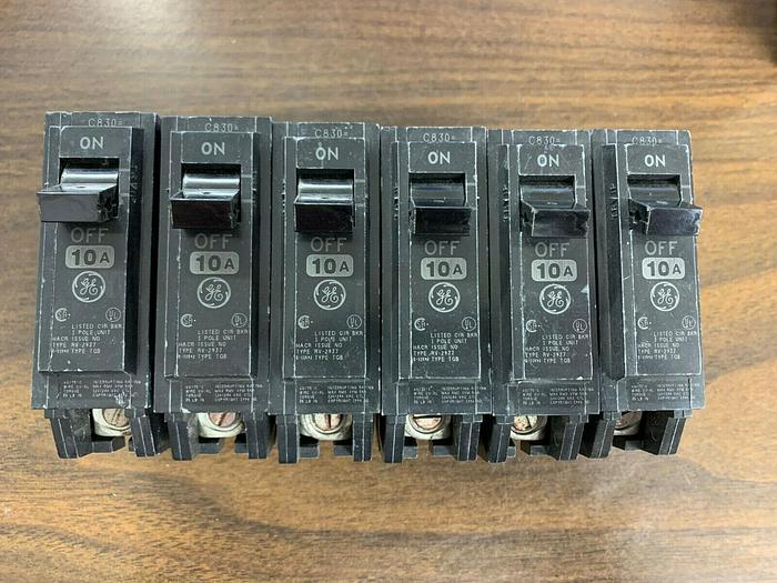 TQB1110 GE 10 Amp 120V Single Pole Bolt On Circuit Breaker New