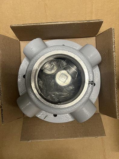 Used EVLEDCX3C701 EATON Crouse Hinds LED Luminaire  100-277 Vac, 30W New In Box
