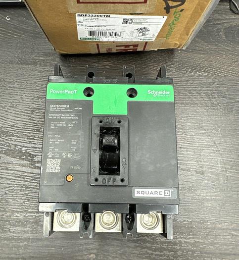 QDP32200TM Square D 200 Amp 240V 25kA@240V 3 Pole Bolt On Circuit Breaker