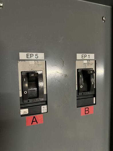 Used Square D 400 Amp Main Breaker Panel 480/277V 42 Circuit NF Panel Dual Sub Feed