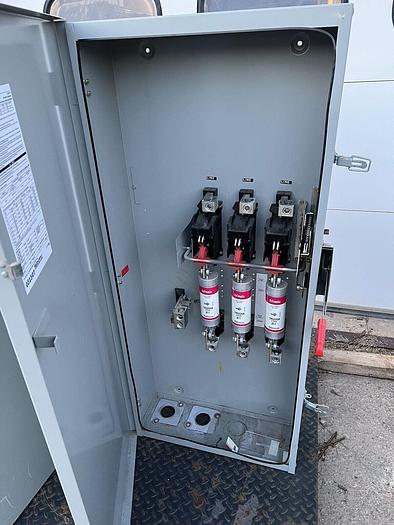 Used HF365N Siemens 400 Amp 600V 3 Pole 4 Wire Fusible Indoor Rated Disconnect Switch