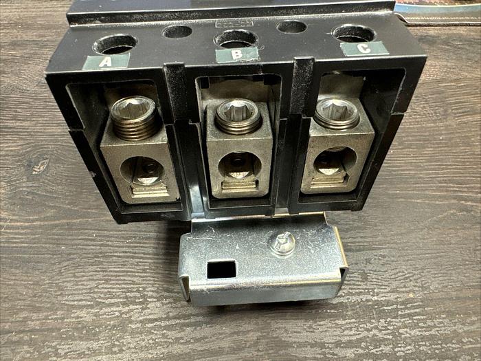 Used QBA32150 Square D 150 Amp 240V 3 Pole 10kA@240V I-Line Circuit Breaker 785901412656