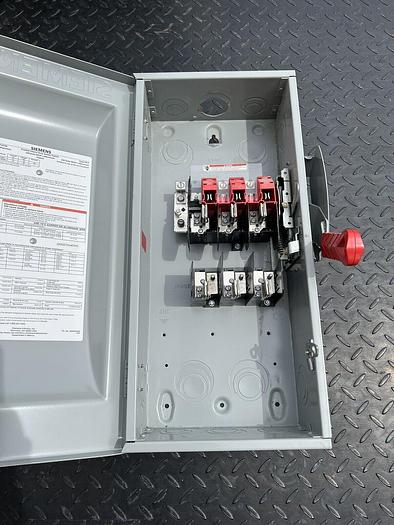 Used HF323N Siemens 100 Amp 240V 3 Pole 4W Nema 1 Indoor Fusible Disconnect Switch