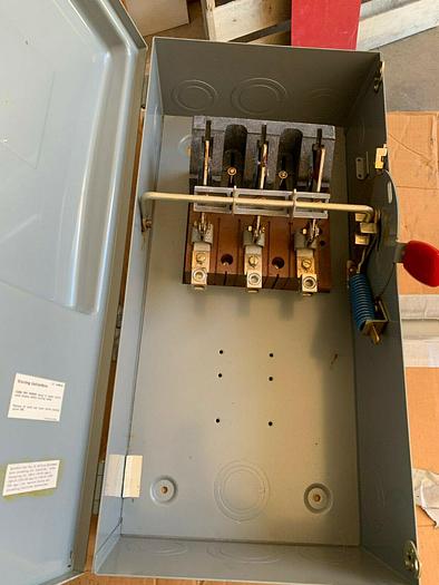 HU324 Westinghouse 200 Amp 240V 3 Pole Non Fused Nema 1 Indoor Disconnect New