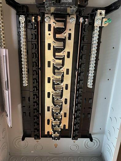 SN3048B1125 Siemens 125 Amp Main Breaker 120/240V Single Phase Load Center New