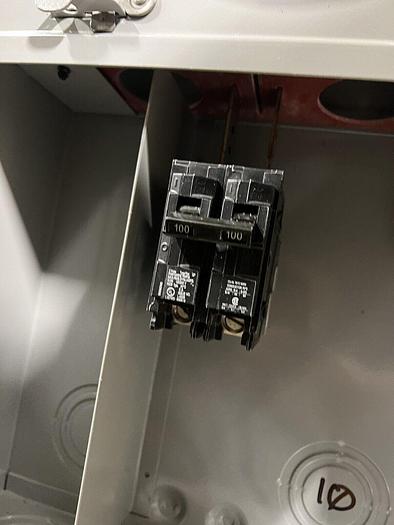 U3499-XL-100 Milbank 100 Amp 240V Single Phase Ringless Meter Socket New