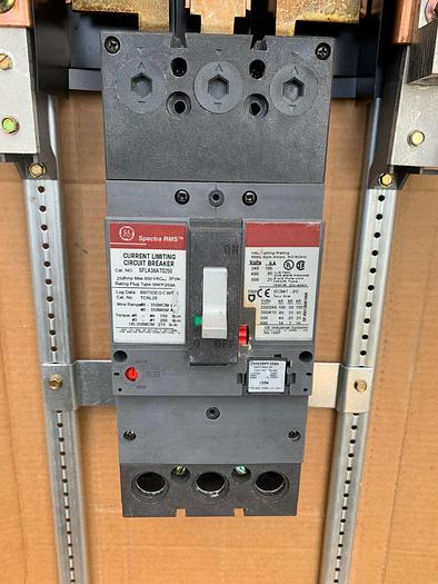 AEF3242DBX GE 225 Amp Main Breaker 480/277V 3P 4W Electrically Operated Panel