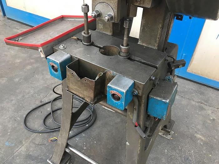 Usato PRESSA SALTARELLO MECCANICA TON. 20