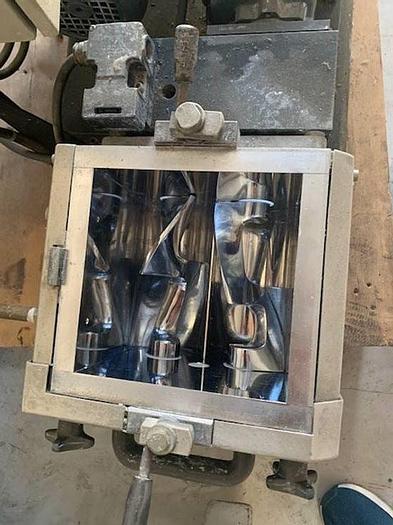 Used .7 GAL TO APPROX. 2.5 GAL DOUBLE ARM LAB SIGMA MIXER – S/S – JACKETED (#9615)