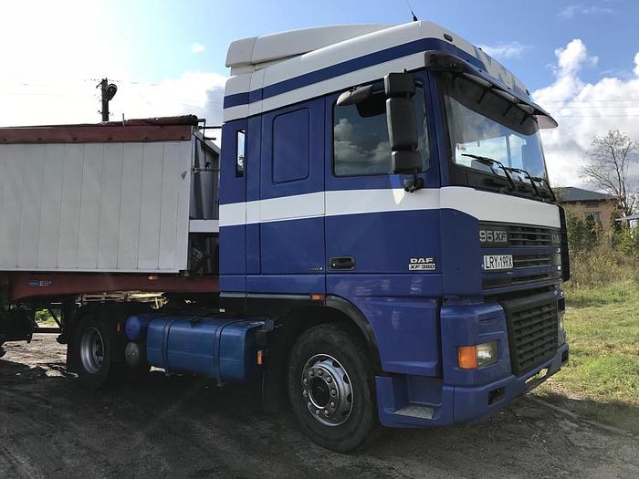 Used 2002 DAF 95 xf 380 euro 3 manual