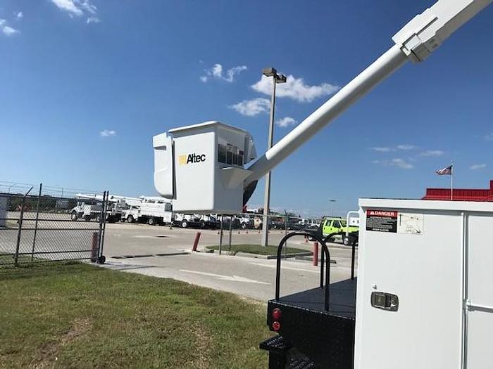 Used 2010 International 4300 Altec TA40 45ft Bucket Truck - C89398