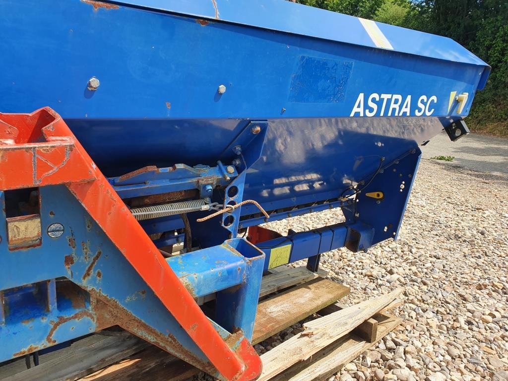 Used Fiona Astra SC Seed Drill