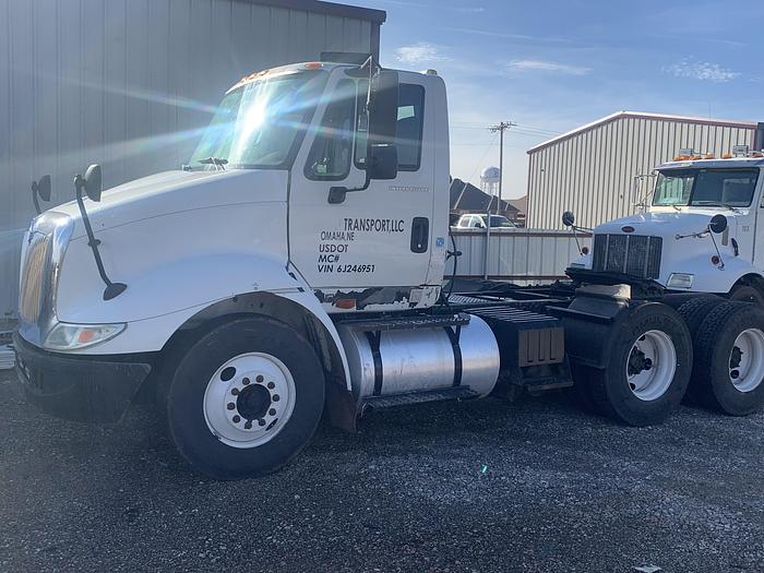 Used 2006 International  Day cab