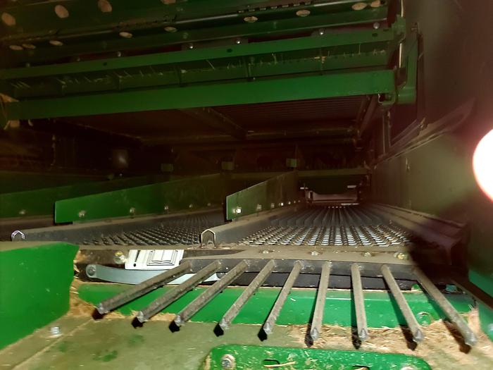 Used ** Hillco Sidehill ** 2019 John Deere S780 Combine w/ 670 hrs
