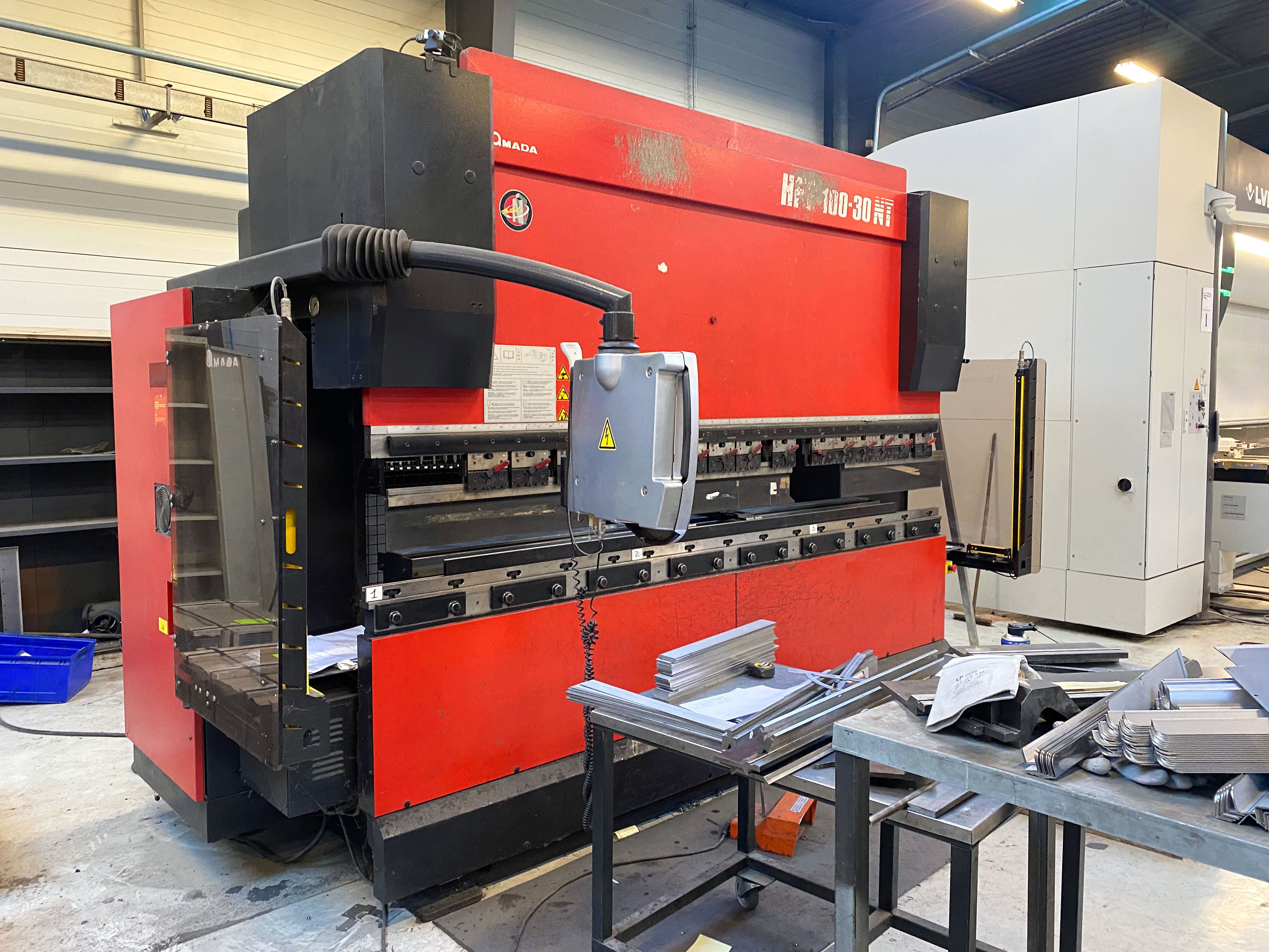 Used Amada HFP 100-30 NT - Press Brake - 2007