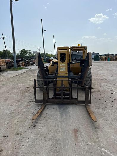 Used 2010 CAT TL943 TELEHANDLER
